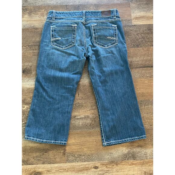 BKE Buckle Starlite Jean Capris size 31 - Picture 2 of 9